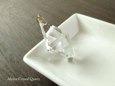 画像3: スイス産アルプス水晶の菱形カットルースペンダントトップ (3)