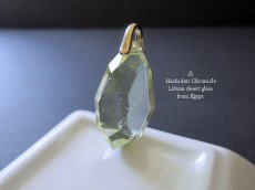 画像2: 濃い色☆リビアングラス ペンダントトップ  厚切り8角カット (2)