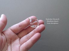 画像3: アンナプルナ産 ◇ ヒマラヤ水晶 8角カット ペンダントトップ (3)
