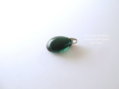 画像3: 濃い色 ☆ シベリアングリーンクォーツの少し小さめドロップペンダントトップ