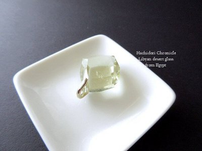画像3: リビアングラス ☆ 8角カット ペンダントトップ 