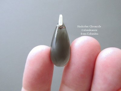 画像2: 小粒ドロップ ☆ コロンビアナイトのドロップペンダントトップ